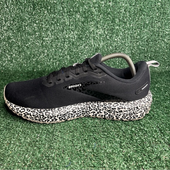 Brooks Revel 6 Womens Running Shoes Black Leopard Print 1203861B116 Size 10.5 - Picture 7 of 12